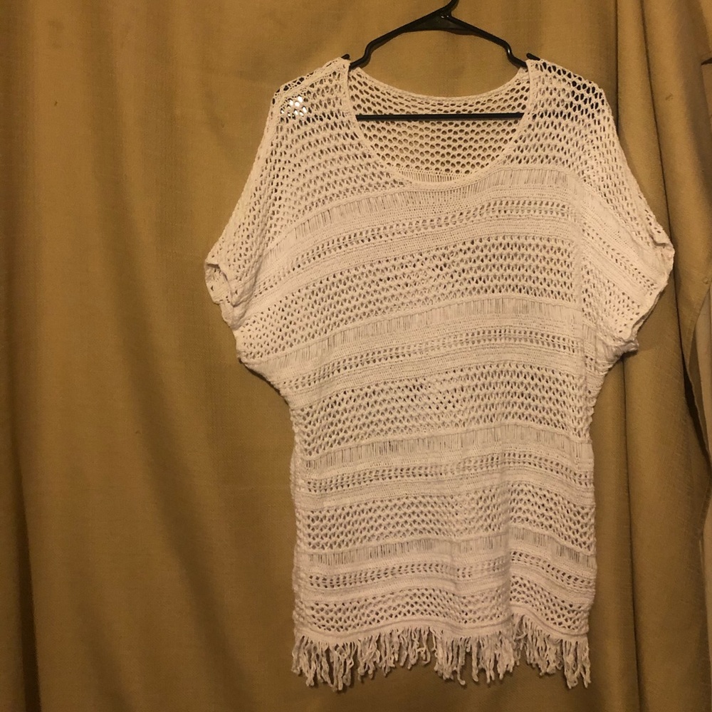 Chico crochet sweater with fringe edge